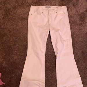 Henry & Belle bell bottom white jeans